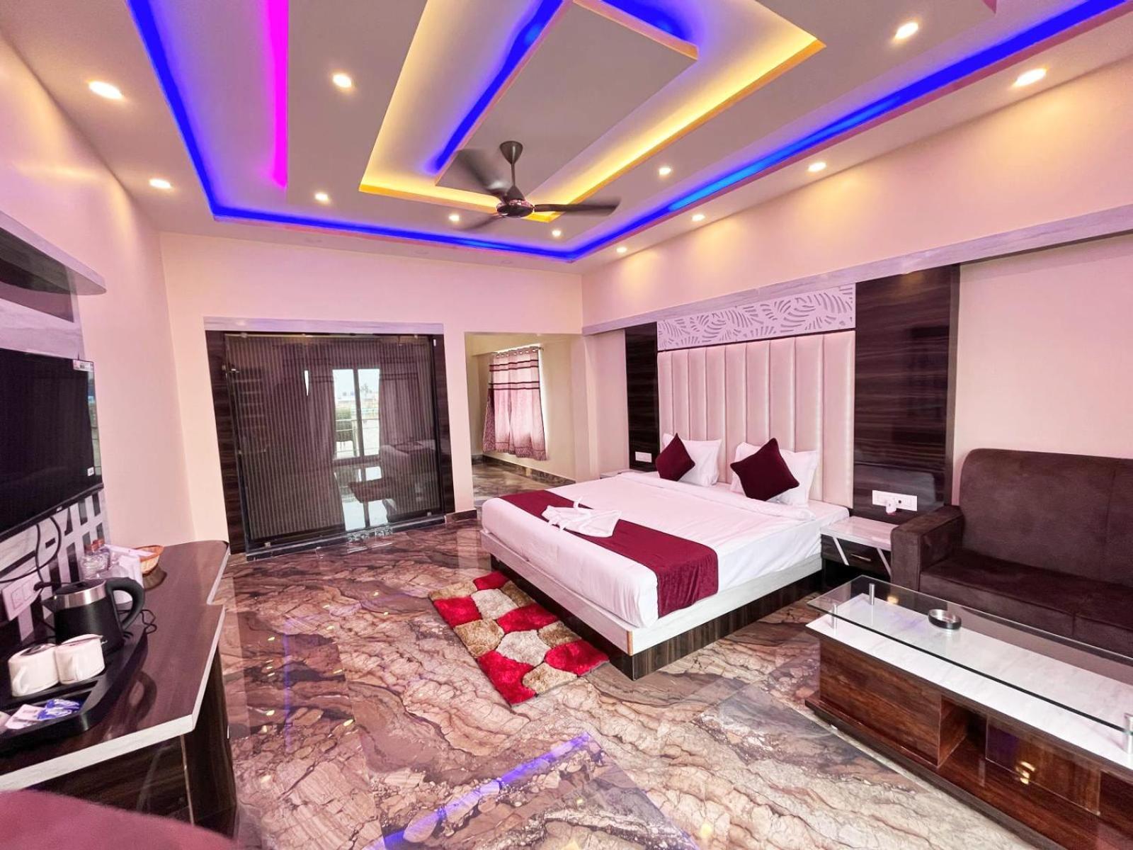 The Pelican Beach Resort 만다르모니 외부 사진